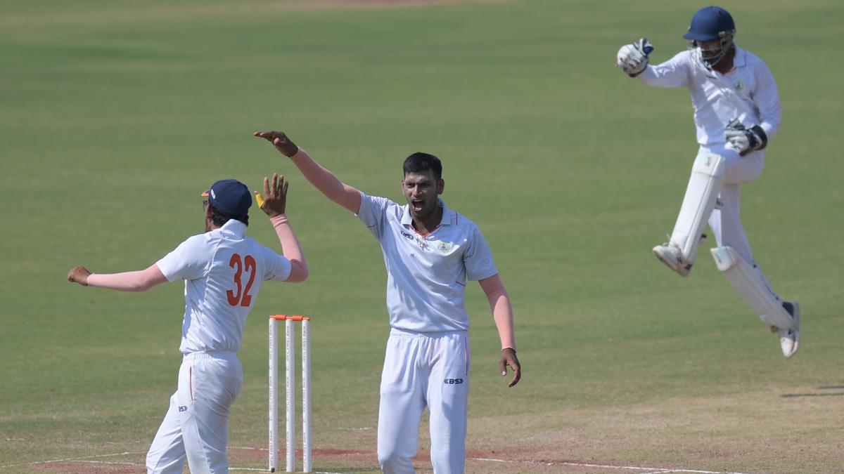 Confident that our youngsters won’t be overawed by Ranji Trophy final: Vidarbha bowler Wakhare